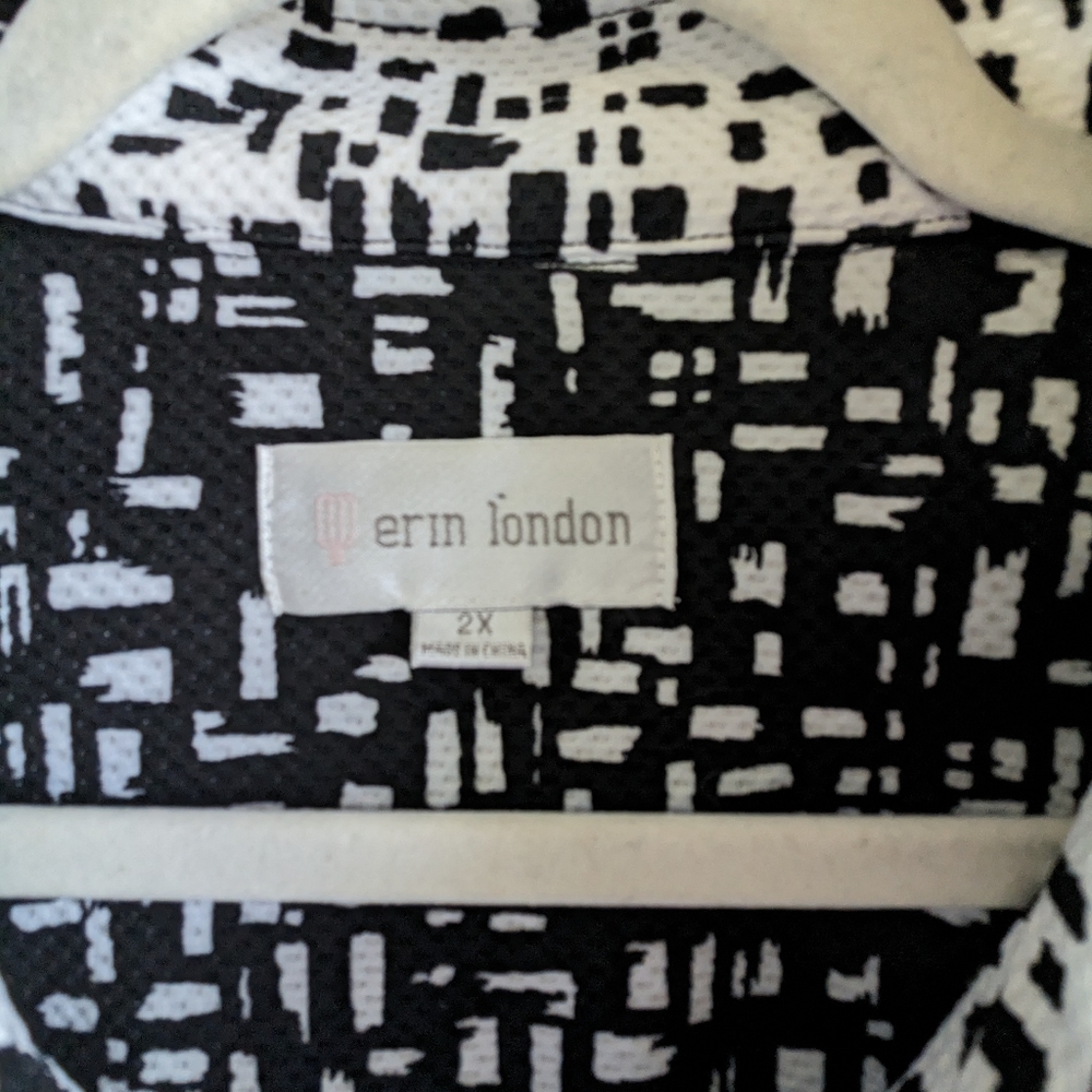 Erin London black and white woman's button up (2x) NWT - Picture 2 of 6